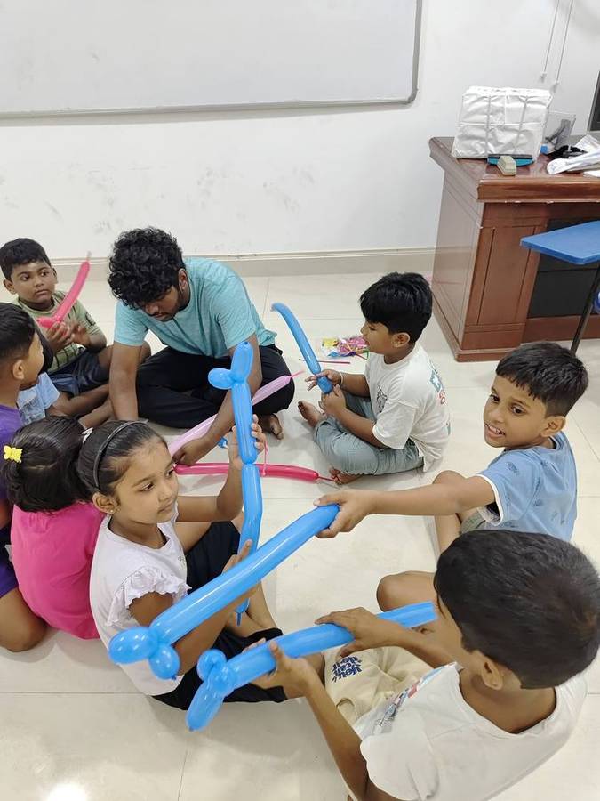 Balloon-modelling activity